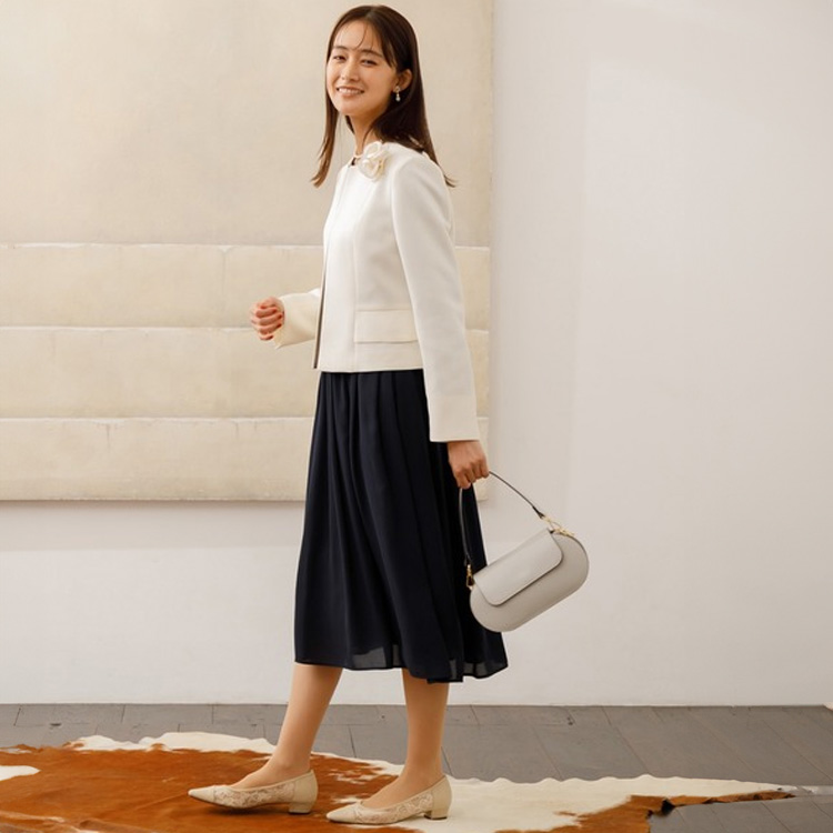 ネイビー×ホワイト