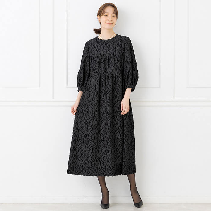 フラワーカットジャカードワンピース