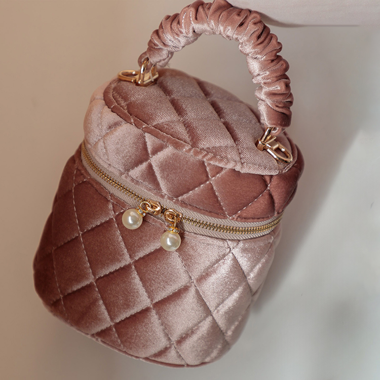 【formforma】ベルベット バニティバッグ