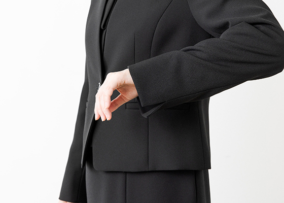 袖はリターンカフス仕様