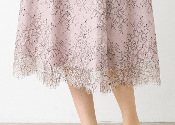 裾レースのスカラップ仕様