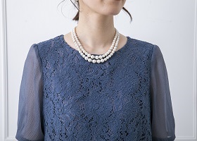 身頃と袖の異素材使い