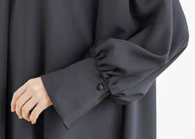 印象変化を楽しめる幅広カフス