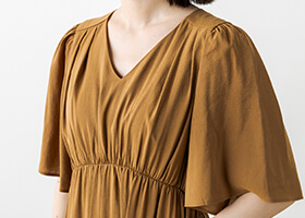 袖のフレアデザイン