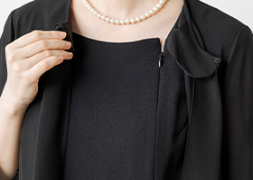 便利な前開きファスナー機能