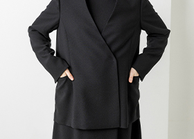 両脇ポケット付き