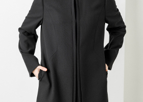 両脇ポケット付き